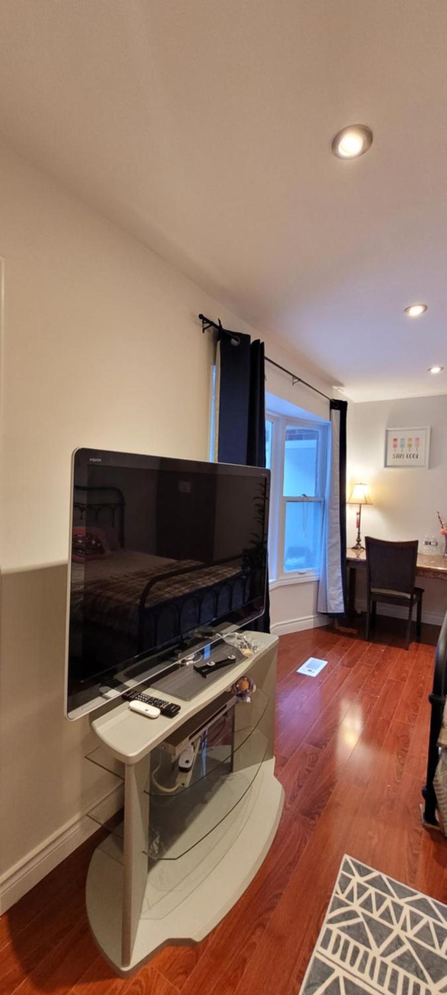 Mainfloor Spacious Room In Toronto Zewnętrze zdjęcie