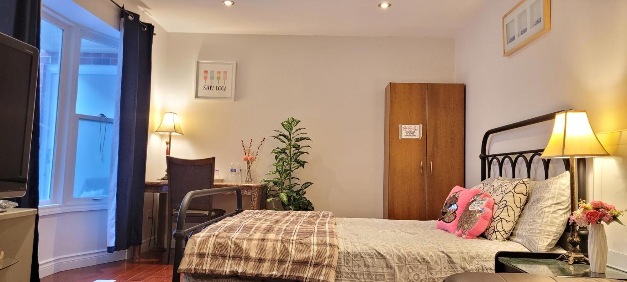 Mainfloor Spacious Room In Toronto Zewnętrze zdjęcie